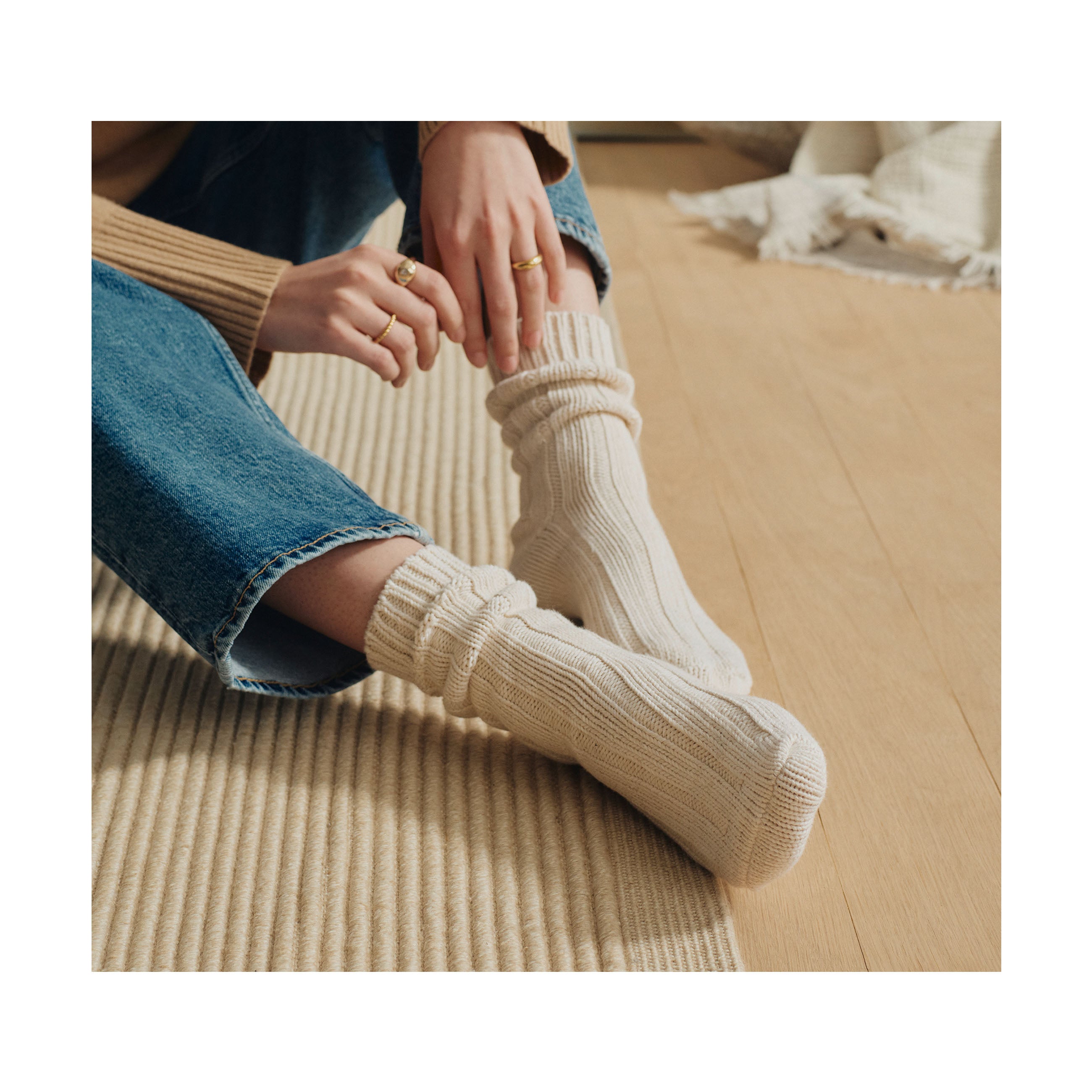 Off white socks women hotsell